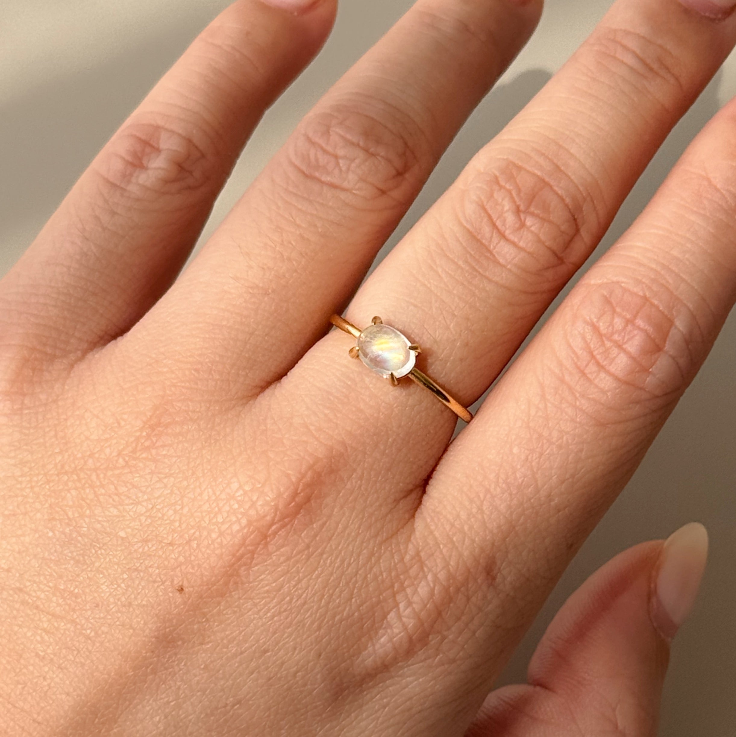 Moonstone (R) – BY/DJO