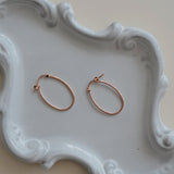 Oval Dainty Hoop